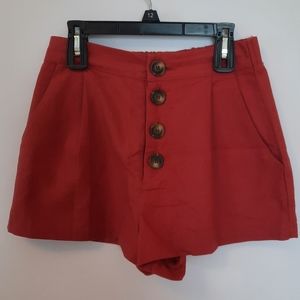 💓 High-Waisted Forever 21 Shorts and Gap Dress